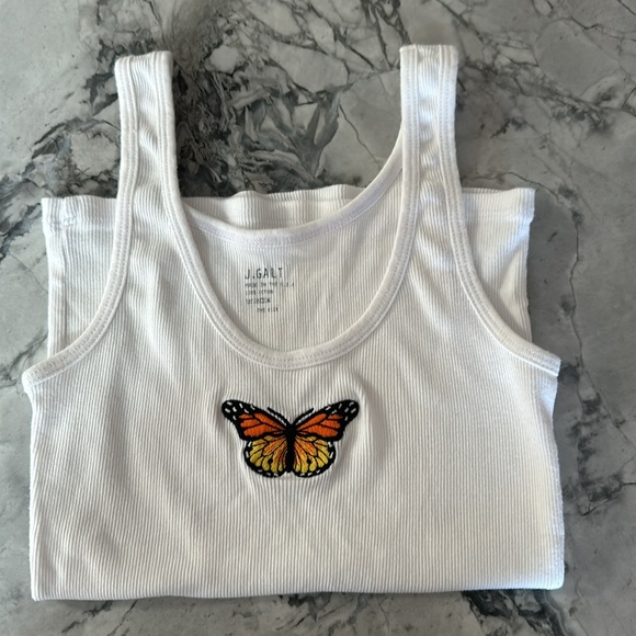 BRANDY MELVILLE-J. GALT EMBROIDERED MONARCH TANK - Picture 6 of 7